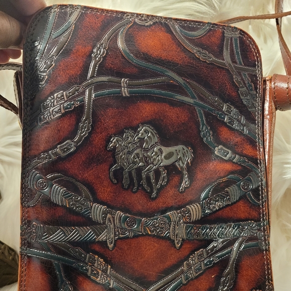 Cristian Italian Equestrian purse - Picture 2 of 8